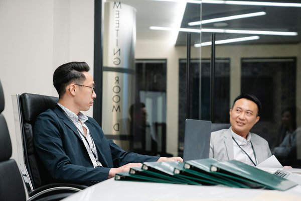 Diplômes et certifications : Quels sont les vrais critères d'un bon coach d'entreprise?